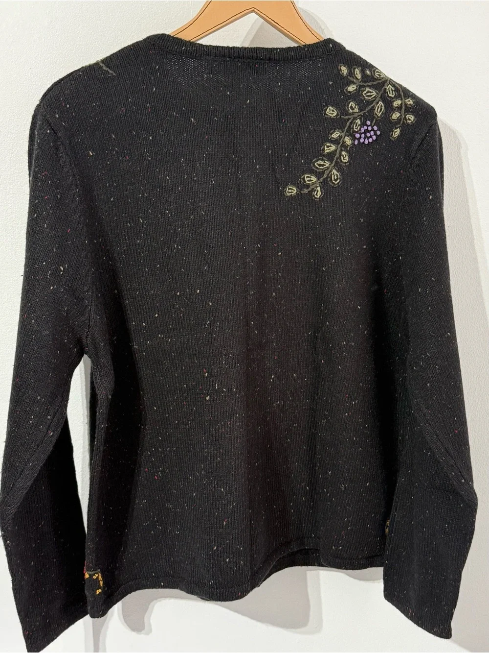 Croft & Barrow Full Zip Heavy Weight Cardigan Sweater. Vine Embroidery. Size XL